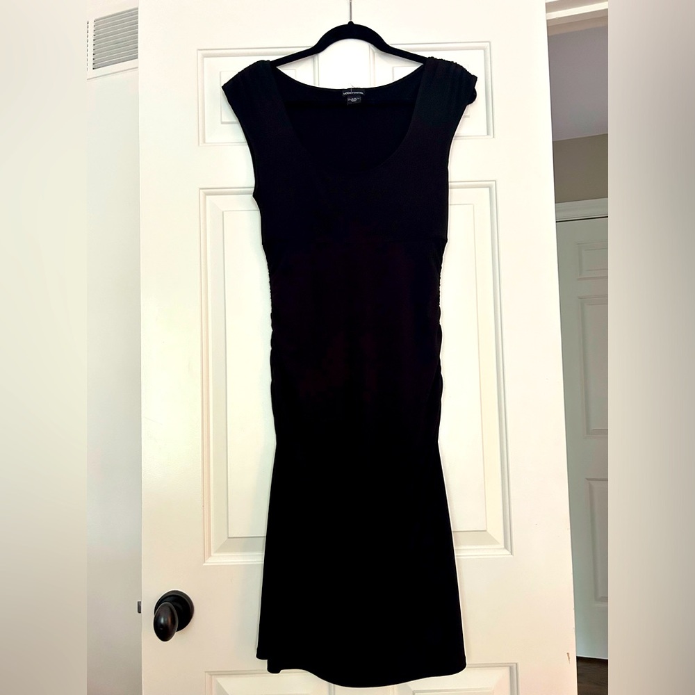 LBD - XS Moda International